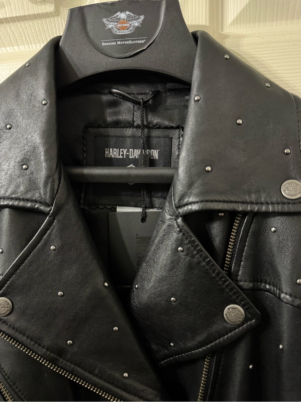GORGEOUS & one of a kind! Harley-Davidson Black Leather Studded Biker Jacket!🖤🖤🖤